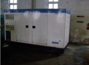 焦作康明斯150kw大型柴油二手发电机组 焦作康明斯150kw大型柴油二手发电机组